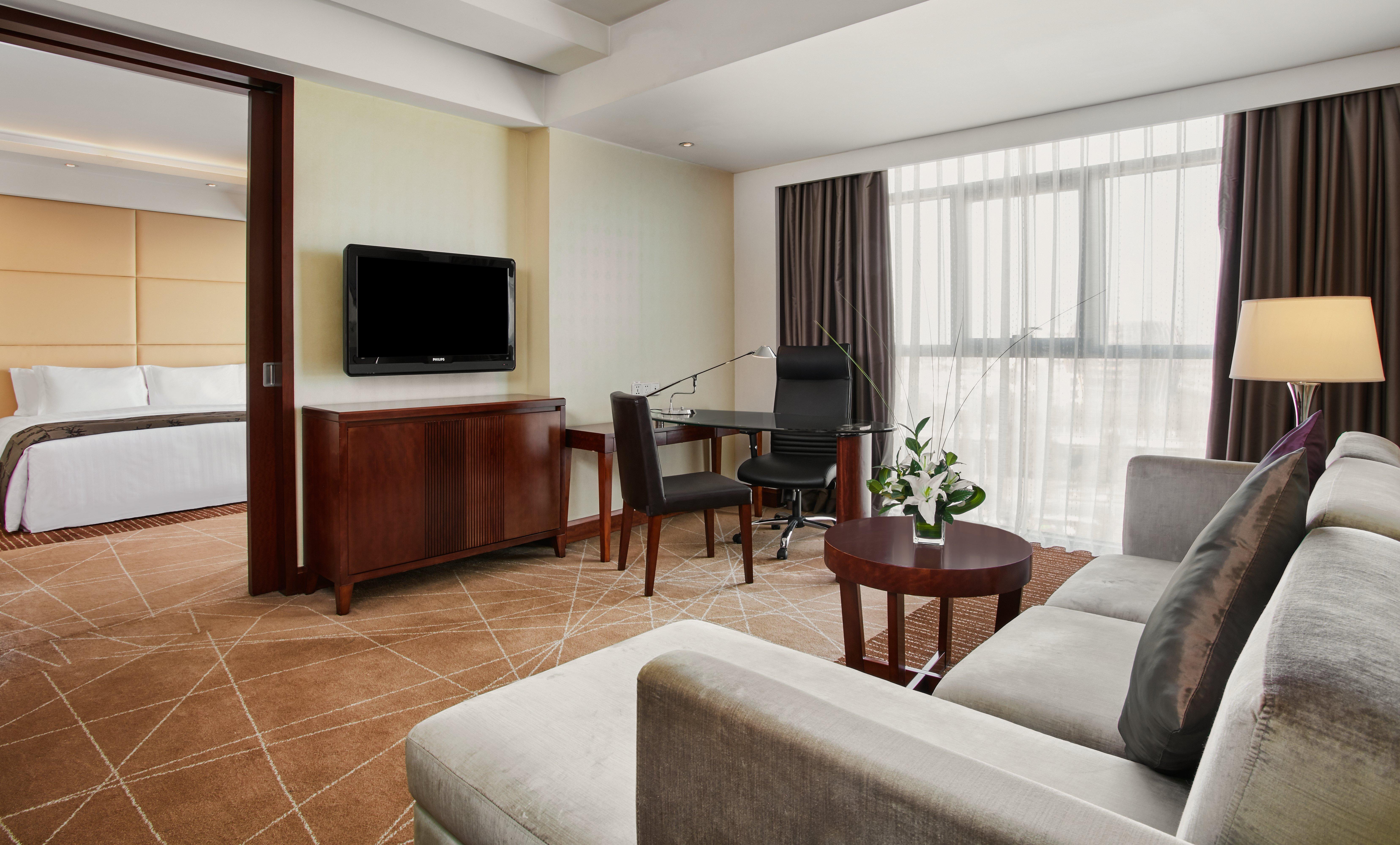 CROWNE PLAZA BEIJING INTERNATIONAL AIRPORT, AN IHG HOTEL ШУНЬИ 5* (Китай) -  от 7295 RUB | NOCHI